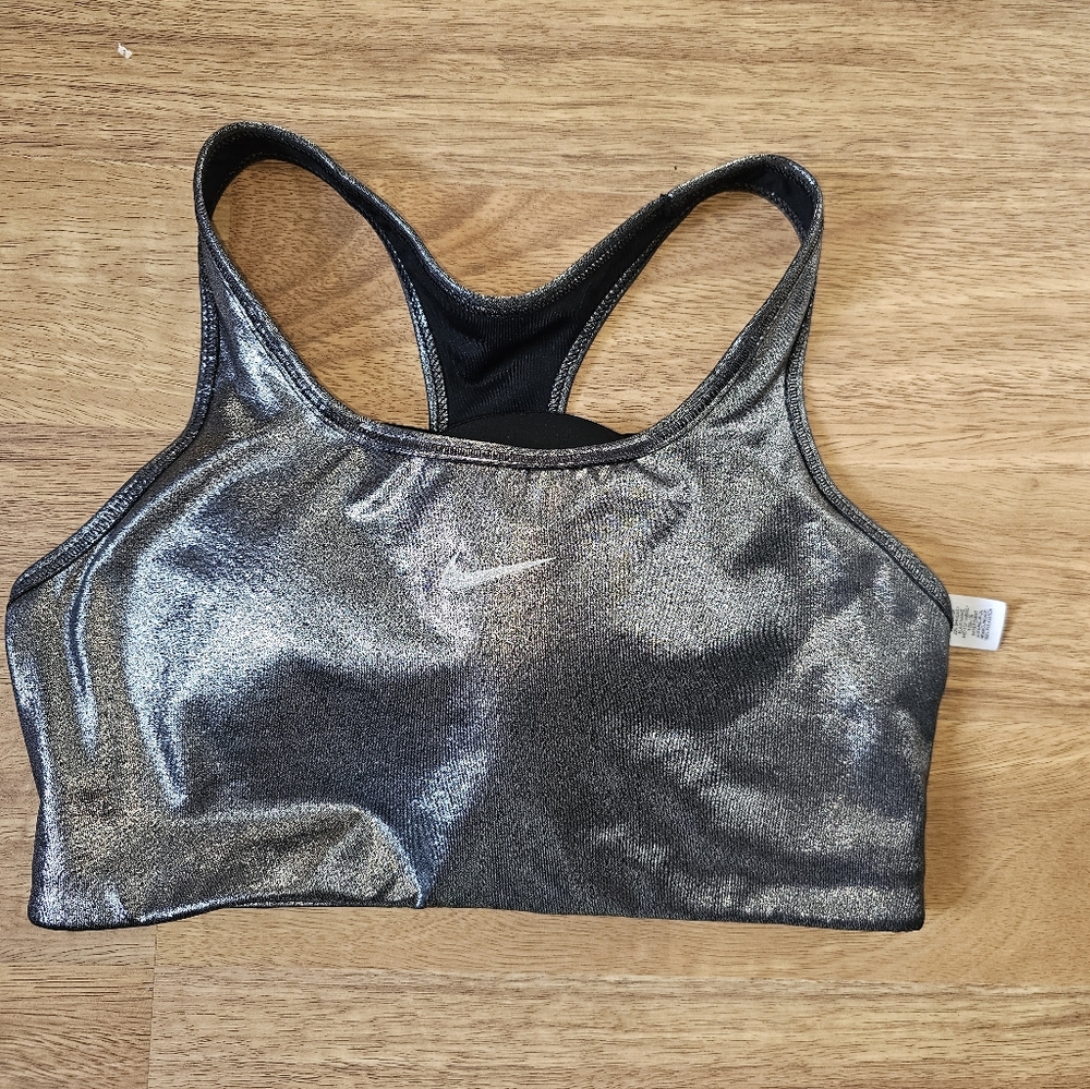 Nike Swoosh Icon Clash Metallic Sports Bra Size Medium